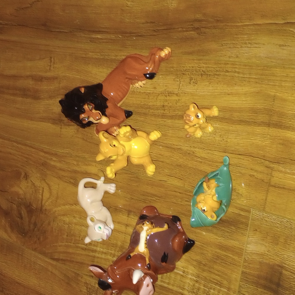 Disney Lion King Misc. Collectible glass